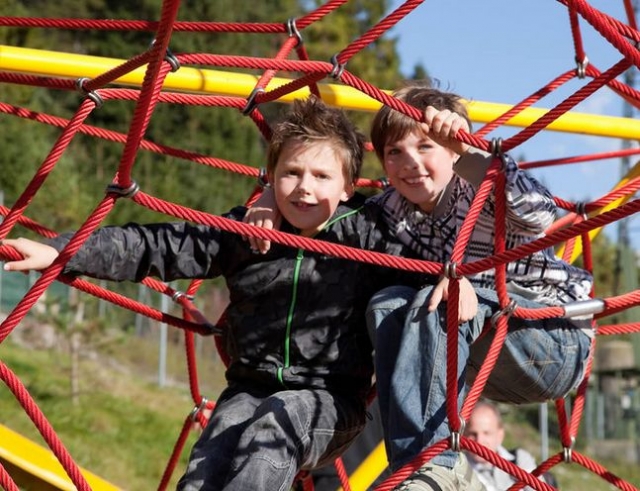  Kinderspiele im Park unbegrenzt 